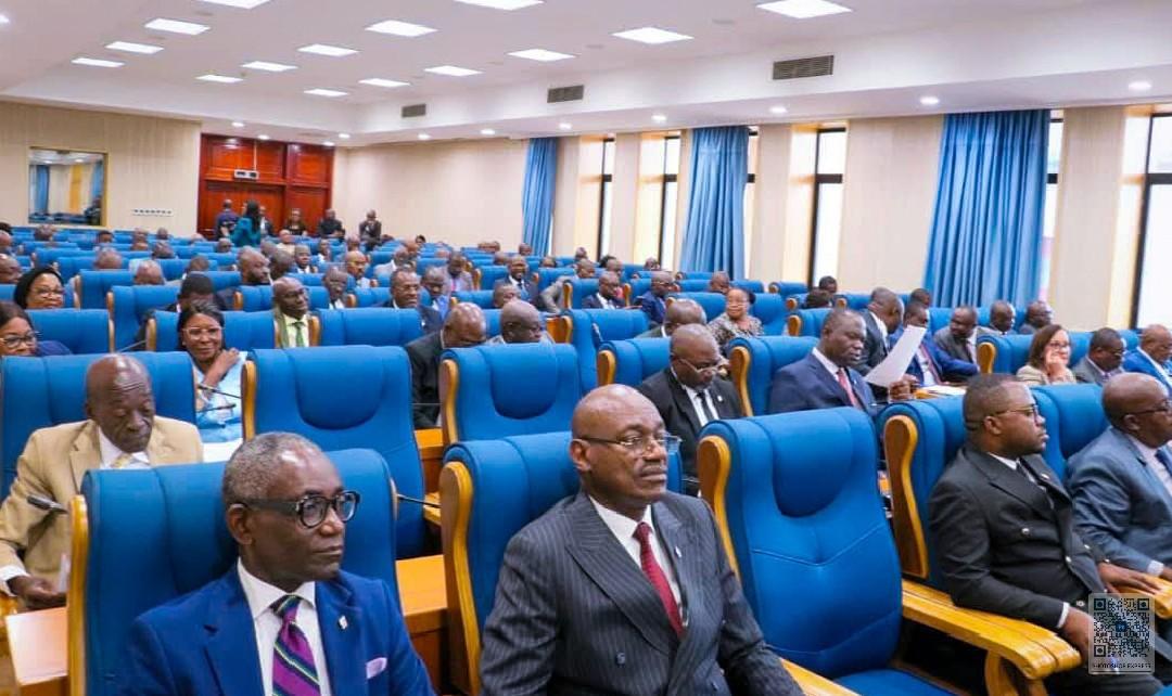 Parlement gabonais : les députés modernisent les règles du Congrès à l’heure des réformes