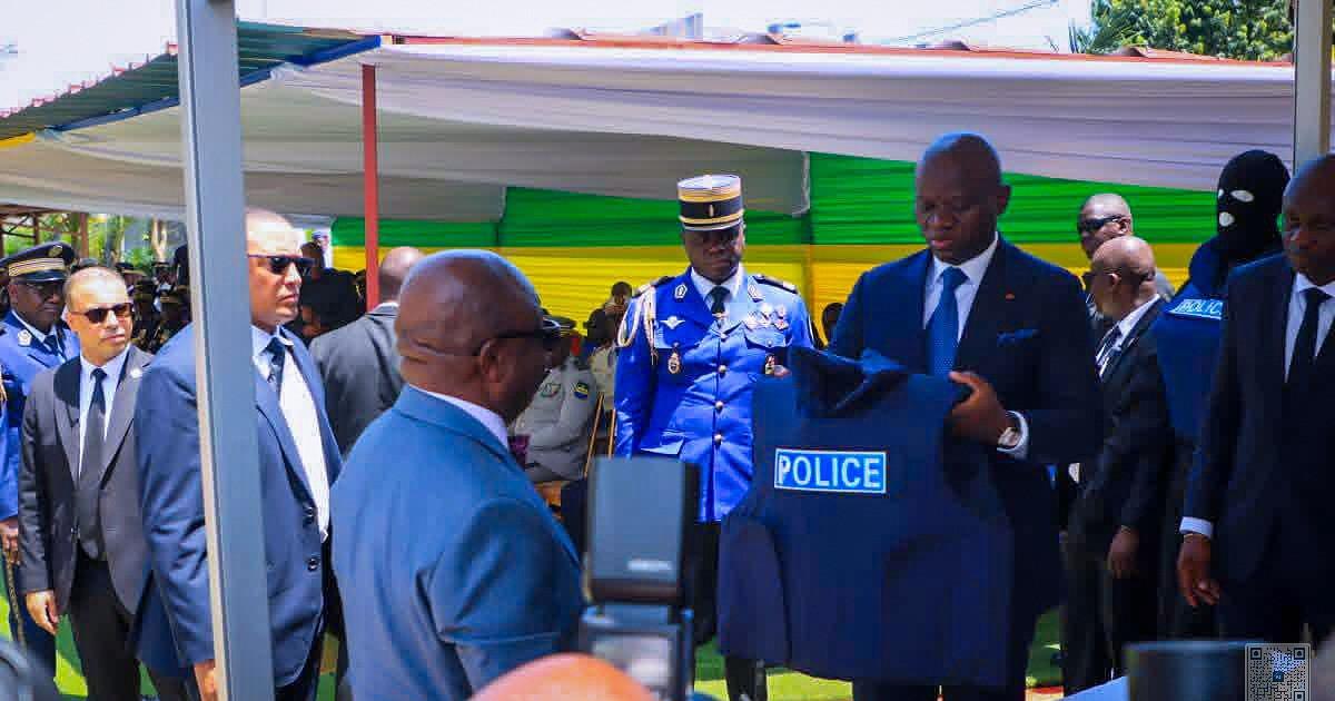 Sécurité publique : de nouveaux moyens roulants remis à la Police nationale gabonaise