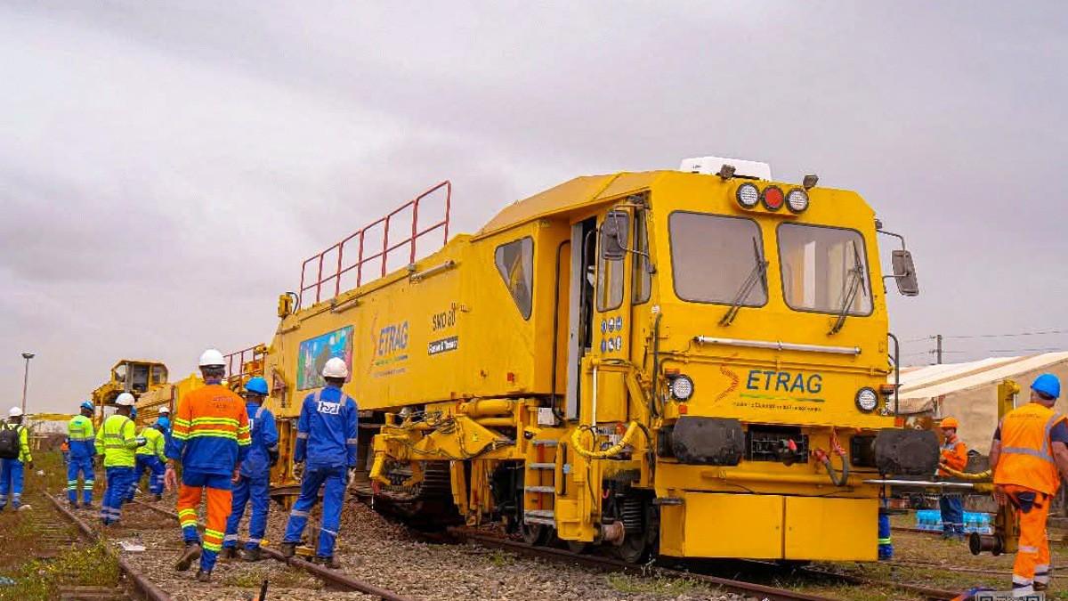 Travaux de rénovation et remplacement des rails sur la ligne du Transgabonais