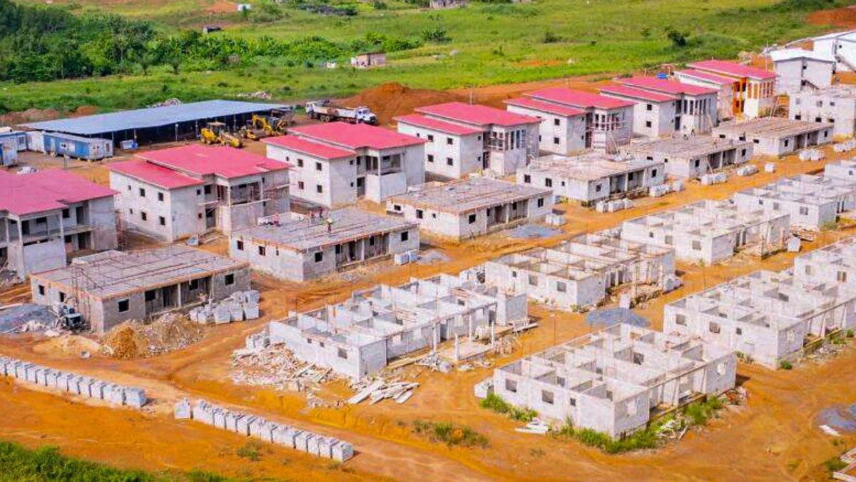 Illustration de chantiers de construction de logements et de bâtiments résidentiels au Gabon